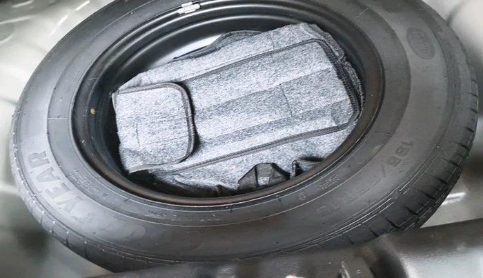 2023 KIA SONET HTX 1.5 DIESEL MT, Diesel, Manual, 17,180 km, tyre