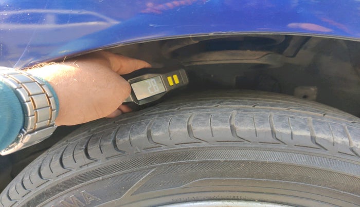 2010 Hyundai i20 ASTA 1.4 CRDI, Diesel, Manual, 1,22,987 km, tyre