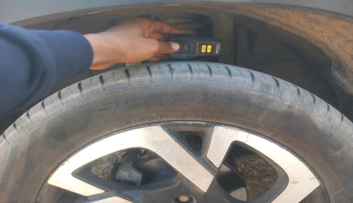 2021 Nissan MAGNITE XV MT, Petrol, Manual, 87,763 km, tyre