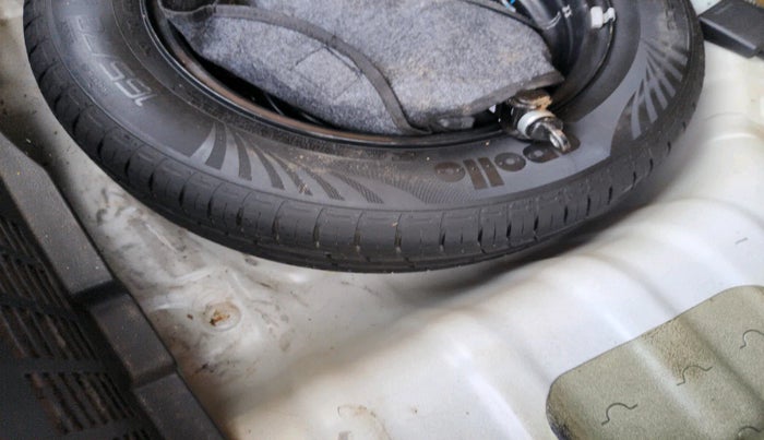 2020 Hyundai GRAND I10 NIOS SPORTZ 1.2 KAPPA VTVT, Petrol, Manual, 42,000 km, tyre