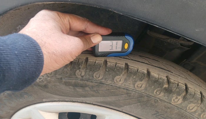 2021 Renault Kwid RXL, Petrol, Manual, 16,931 km, tyre