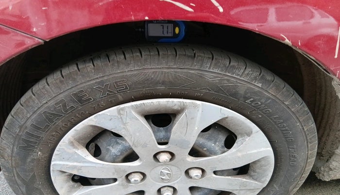 2016 Hyundai Eon MAGNA +, Petrol, Manual, 64,609 km, tyre