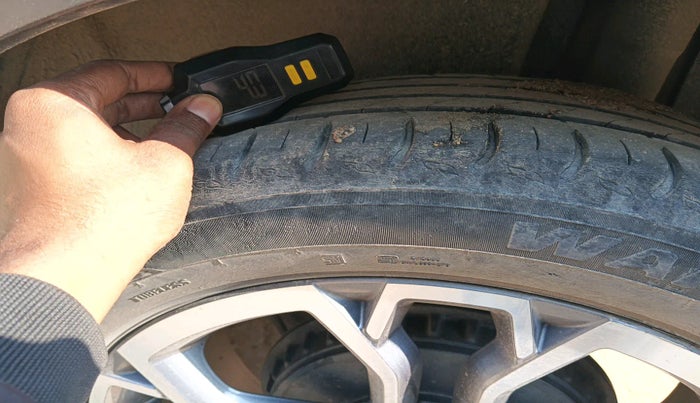 2021 Skoda KUSHAQ STYLE 1.0L TSI MT, Petrol, Manual, 45,889 km, tyre