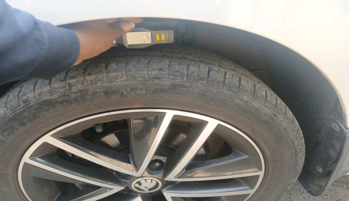 2019 Skoda Rapid STYLE 1.6 MPI AT, Petrol, Automatic, 58,998 km, tyre