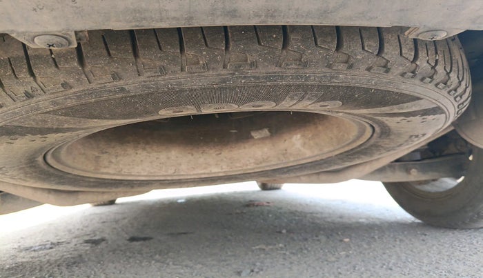 2017 Mahindra XUV500 W8 AWD, Diesel, Manual, 1,09,618 km, tyre