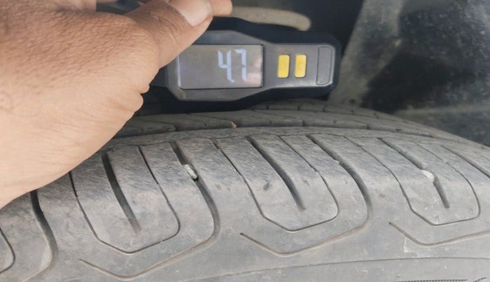 2016 Maruti S Cross ZETA 1.3, Diesel, Manual, 71,712 km, tyre