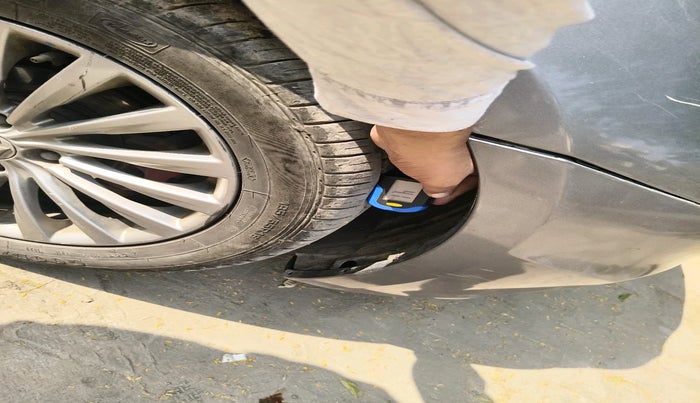 2016 Maruti Ciaz ZDI+ SHVS, Diesel, Manual, 1,08,212 km, tyre