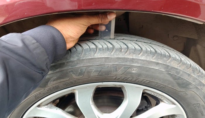 2013 Honda Amaze 1.2L I-VTEC VX, Petrol, Manual, 71,486 km, tyre