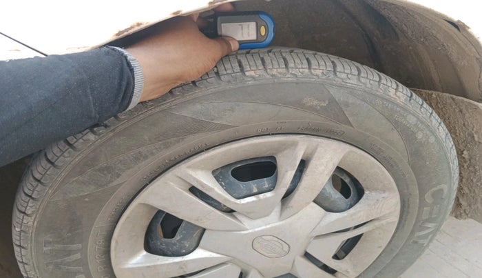 2017 Datsun Redi Go T (O), Petrol, Manual, 32,426 km, tyre