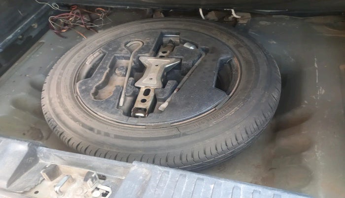 2018 Maruti Vitara Brezza LDI, Diesel, Manual, 1,60,210 km, tyre