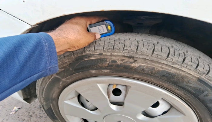 2012 Maruti Wagon R 1.0 LXI CNG, Petrol, Manual, 71,675 km, tyre