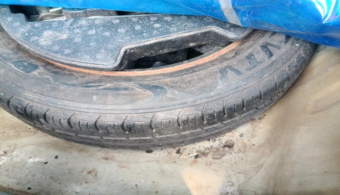 2015 Maruti Ciaz ZXI+, Petrol, Manual, 1,03,781 km, tyre