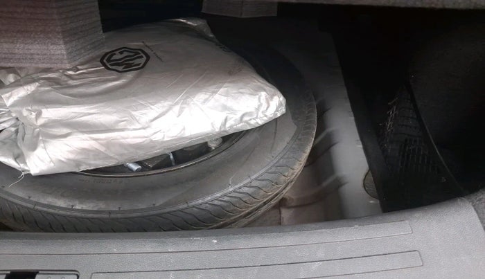 2023 MG ASTOR SAVVY 1.3 TURBO AT S RED, Petrol, Automatic, 28,346 km, tyre