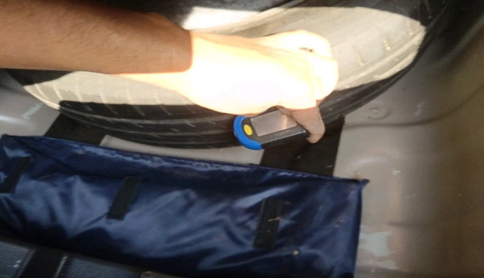 2022 Hyundai AURA S 1.2 CNG, Petrol, Manual, 68,164 km, tyre