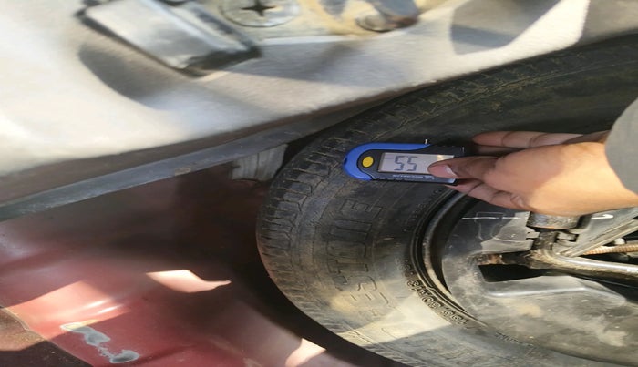 2010 Hyundai i10 MAGNA 1.2, Petrol, Manual, 42,136 km, tyre