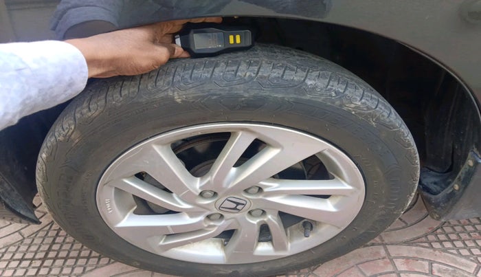 2015 Honda Jazz 1.2L I-VTEC V AT, Petrol, Automatic, 37,503 km, tyre