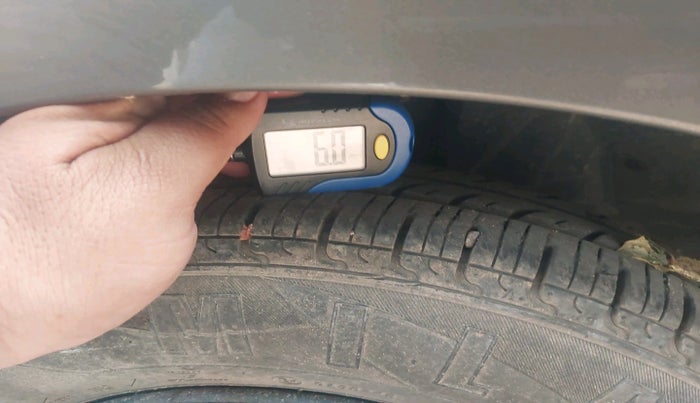 2016 Datsun Redi Go S, Petrol, Manual, 43,880 km, tyre