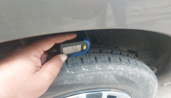 2016 Datsun Redi Go S, Petrol, Manual, 43,880 km, tyre