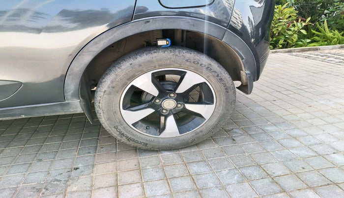 2018 Tata NEXON XZA PLUS PETROL, Petrol, Automatic, 26,894 km, tyre
