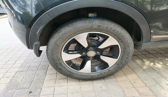 2018 Tata NEXON XZA PLUS PETROL, Petrol, Automatic, 26,894 km, tyre