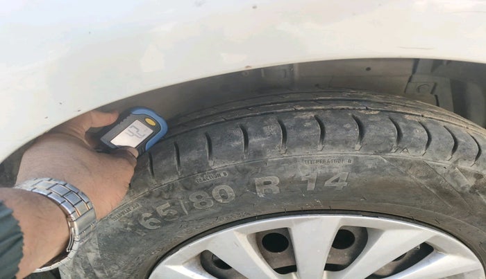 2013 Maruti Swift Dzire VXI, Petrol, Manual, 1,21,803 km, tyre