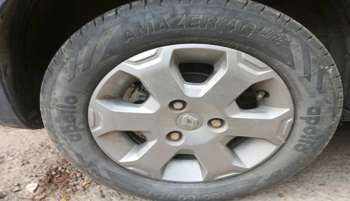 2017 Renault Kwid CLIMBER 1.0, Petrol, Manual, 74,552 km, tyre