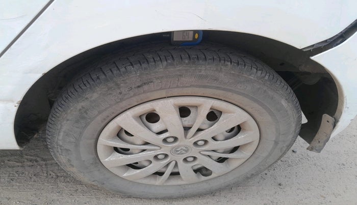 2015 Hyundai i10 MAGNA 1.1, Petrol, Manual, 60,366 km, tyre