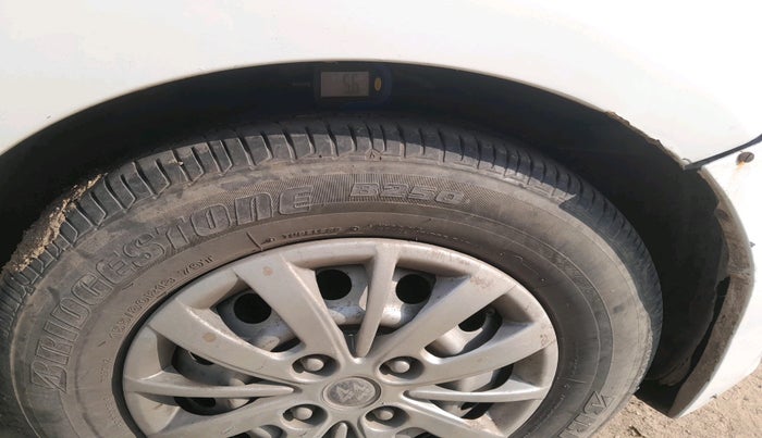 2015 Hyundai i10 MAGNA 1.1, Petrol, Manual, 60,366 km, tyre