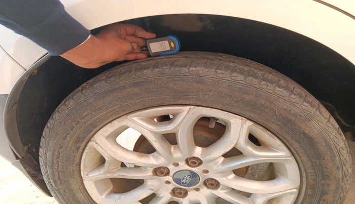 2016 Ford Ecosport TITANIUM 1.5L PETROL AT, Petrol, Automatic, 47,009 km, tyre