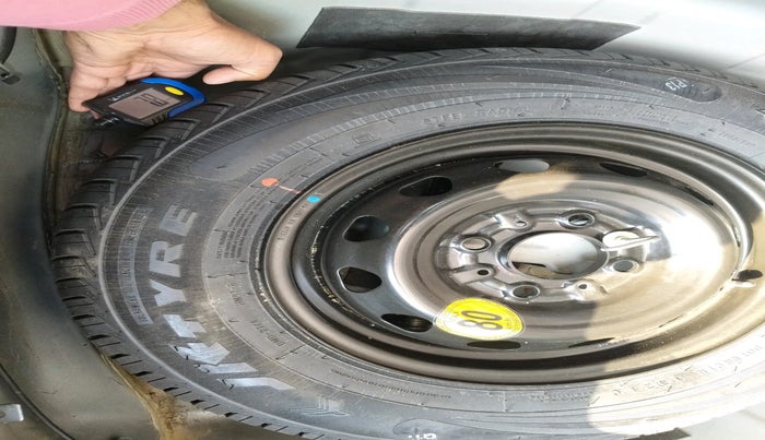 2021 Tata Tiago XE PETROL, Petrol, Manual, 57,264 km, tyre