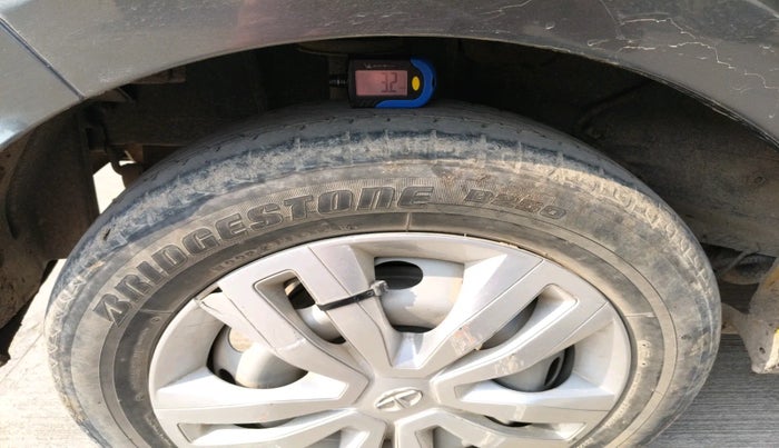 2021 Tata Tiago XE PETROL, Petrol, Manual, 57,264 km, tyre