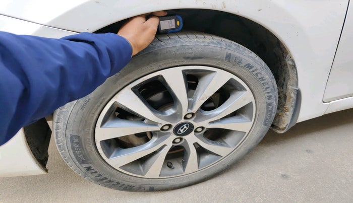 2014 Hyundai Verna FLUIDIC 1.4 VTVT CX, Petrol, Manual, 2,10,315 km, tyre