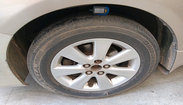 2011 Toyota Corolla Altis G PETROL, Petrol, Manual, 44,121 km, tyre