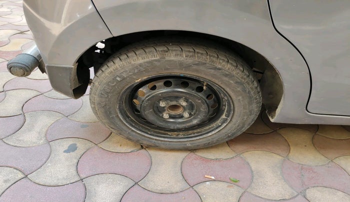 2017 Maruti Celerio ZXI AMT (O), Petrol, Automatic, 1,03,523 km, tyre