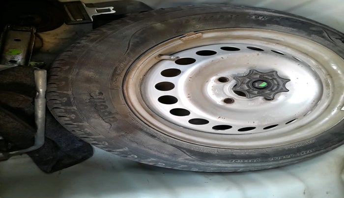 2015 Hyundai Grand i10 SPORTZ 1.2 KAPPA VTVT, Petrol, Manual, 37,273 km, tyre