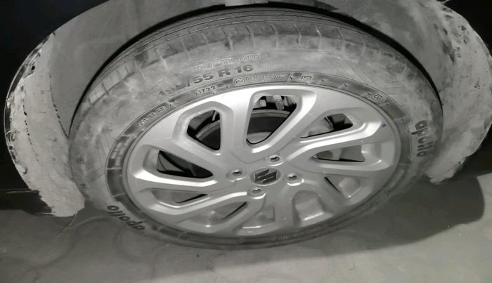 2022 Maruti Baleno ZETA PETROL 1.2, Petrol, Manual, 15,432 km, tyre