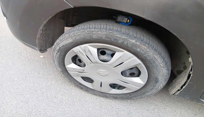 2012 Maruti Wagon R 1.0 VXI, Petrol, Manual, 78,273 km, tyre