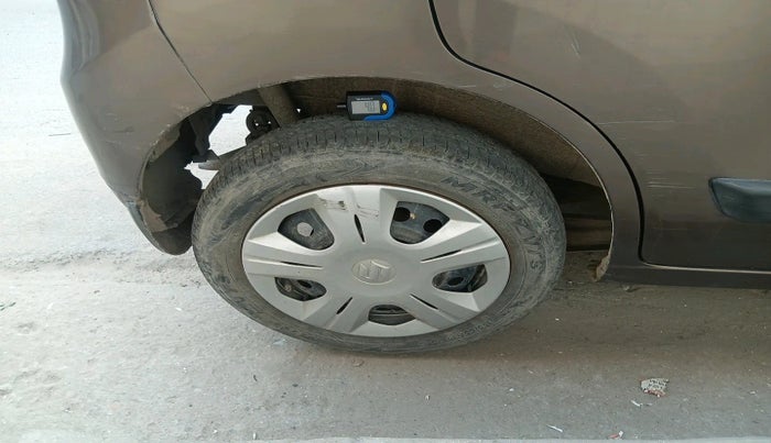 2012 Maruti Wagon R 1.0 VXI, Petrol, Manual, 78,273 km, tyre