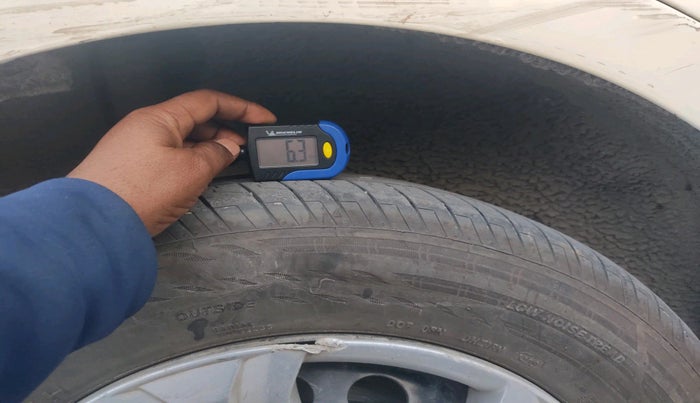 2016 Ford Ecosport TREND 1.5L DIESEL, Diesel, Manual, 1,76,355 km, tyre