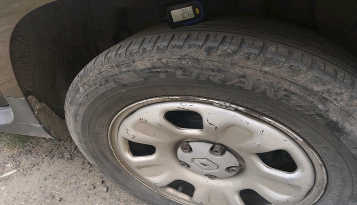 2014 Renault Duster 85 PS RXL DIESEL, Diesel, Manual, 3,06,411 km, tyre