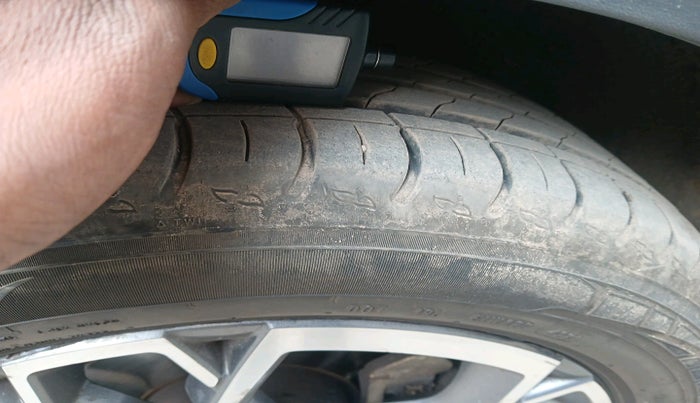 2022 Skoda KUSHAQ STYLE 1.0L TSI MT, Petrol, Manual, 65,953 km, tyre