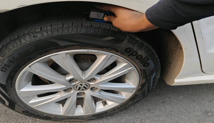 2012 Volkswagen Polo HIGHLINE1.2L, Petrol, Manual, 79,910 km, tyre