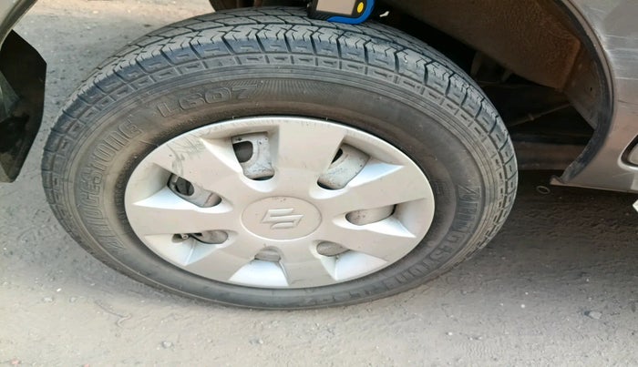 2018 Maruti Eeco 5 STR WITH A/C+HTR CNG, Petrol, Manual, 60,347 km, tyre