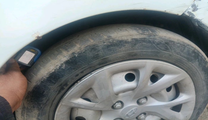 2012 Hyundai i10 SPORTZ 1.2 AT, Petrol, Automatic, 92,456 km, tyre