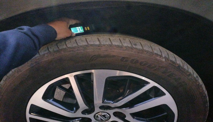 2023 MG GLOSTER SAVVY 6 STR 2.0 TWIN TURBO 4WD, Diesel, Automatic, 51,983 km, tyre