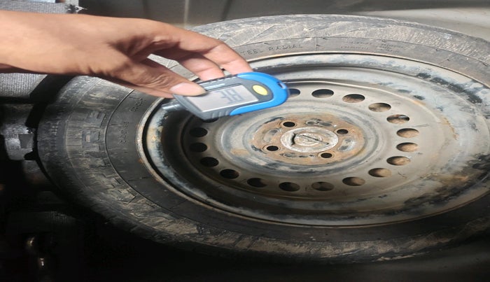 2013 Honda Amaze 1.2L I-VTEC S, Petrol, Manual, 57,284 km, tyre