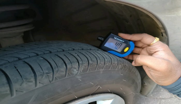 2016 Maruti Wagon R 1.0 LXI CNG, Petrol, Manual, 1,13,322 km, tyre