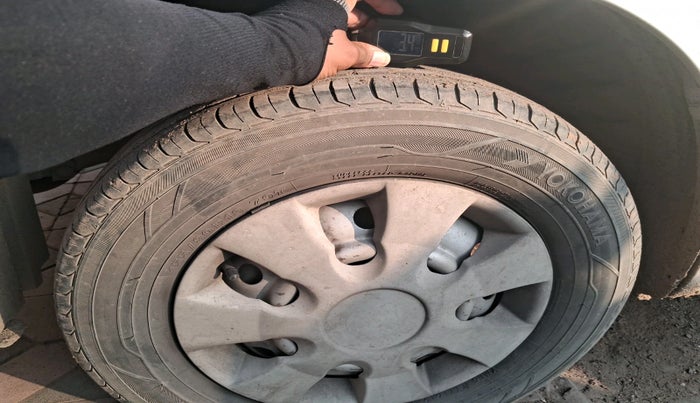 2012 Maruti Wagon R 1.0 LXI, Petrol, Manual, 71,350 km, tyre