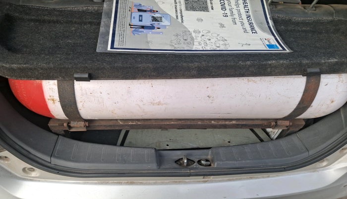 2012 Maruti Wagon R 1.0 LXI, Petrol, Manual, 71,350 km, tyre