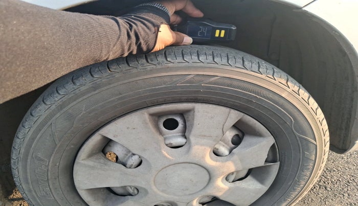 2012 Maruti Wagon R 1.0 LXI, Petrol, Manual, 71,350 km, tyre